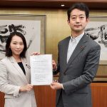 熊谷知事に通学路要望を提出する水野ゆうき