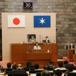 6月定例千葉県議会にて代表質問をおこなう水野ゆうき