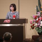 第58回日本視覚障がい者団体連合関東ブロック協議会千葉県大会にて挨拶をする水野ゆうき